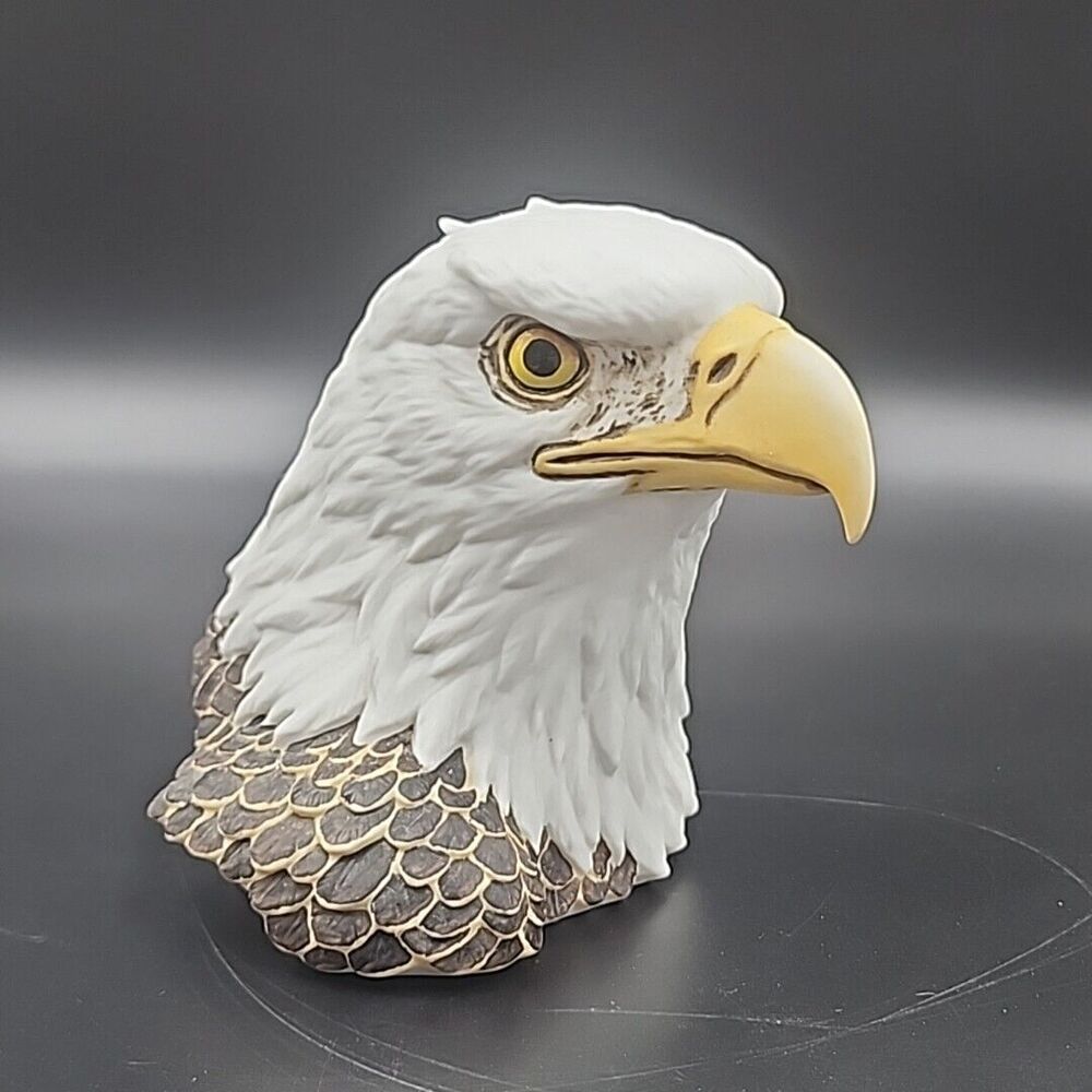 American Eagle Gallery Porcelain Bald Eagle Bust By Maruri USA 1983 E-8503
